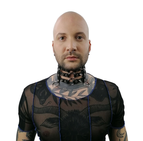 'DRAGOVIT' three-strap, black leather choker with spikes