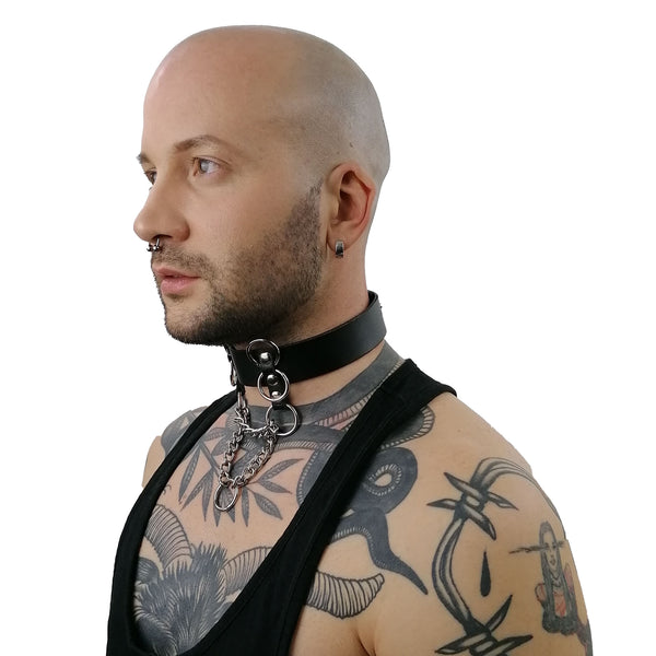 'TUGOMIR' black leather choker with chain