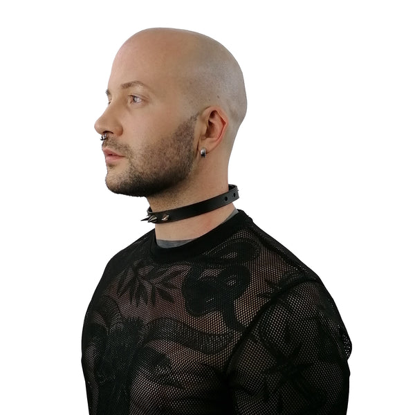 'MOJCA' black leather choker with three spikes