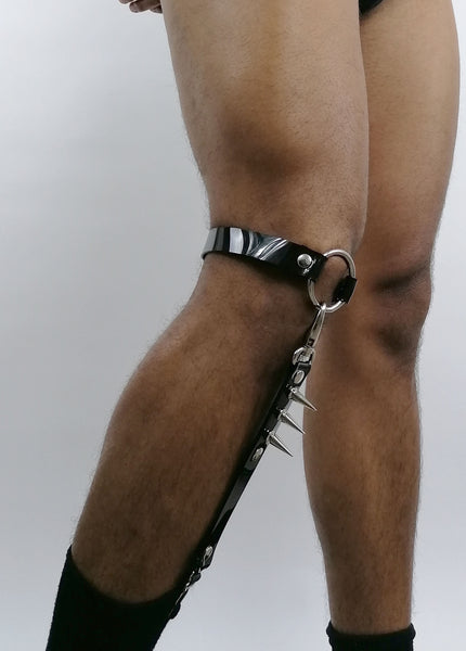 'HRISTIFOR' leg harness, black PVC and stainless steel spikes