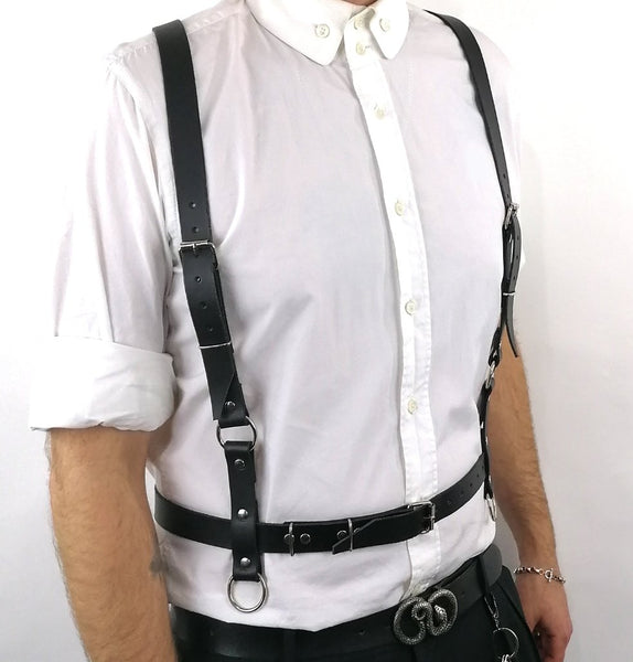 'LEON' black leather harnesses